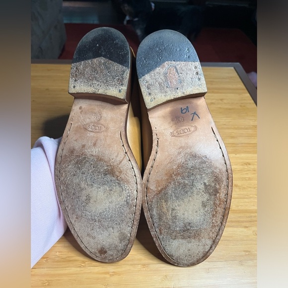 GUC Tod’s- Tan Leather Loafers. Size Men’s 6.5/Women's 8.5 - Picture 5 of 9